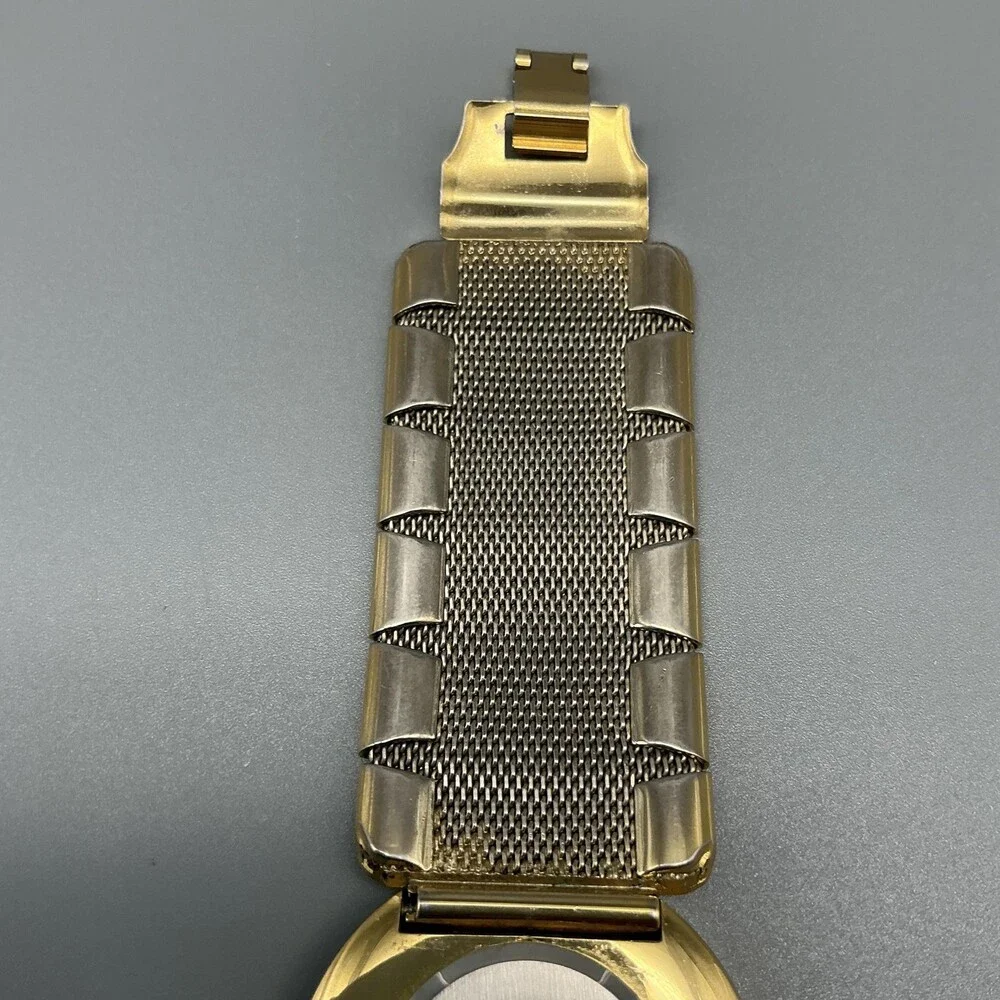 Vintage Pierre Nicol Womens Watch 32mm MOP Dial Gold Tone New Battery 6.75
